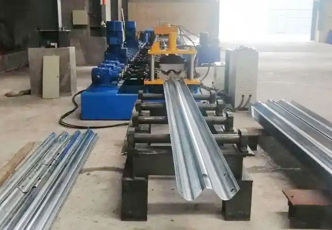 高速护栏成型设备案例展示